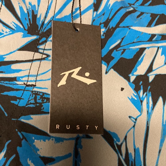 Swim trunks - Picture 3 of 10